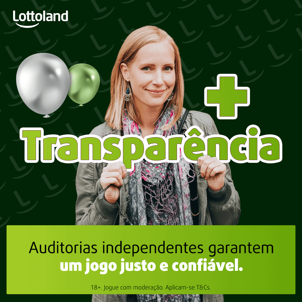 Mulher faz gesto de "Ok" com a mão para sinalizar contentamento com transparência das informações sobre as mudanças na Lottoland Loterias