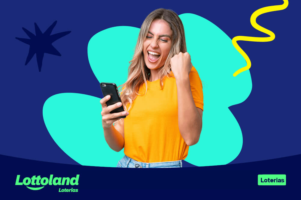 Mulher empolgada olhando para o celular ao descobrir o que é a surpresinha online nas loterias.