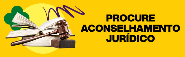 Imagem de livro aberto e martelo de juiz em fundo amarelo. Lottoland Loterias destaca a importância de buscar aconselhamento jurídico ao ganhar na Mega-Sena.