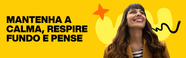 Mulher sorrindo ao olhar para cima em fundo amarelo com formas abstratas. Lottoland Loterias orienta manter a calma ao ganhar um prêmio da Mega-Sena.